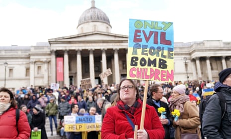 People protest against the Russian invasion of Ukraine in Trafalgar Square, London on March 6, 2022