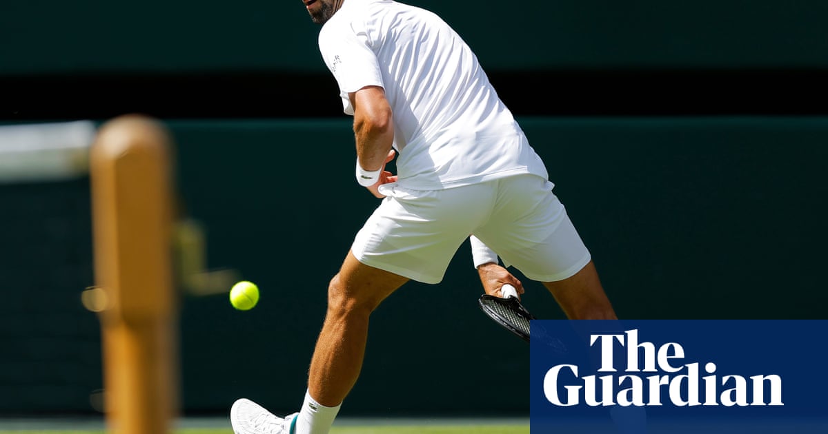 Djokovic Hits 99th Wimbledon Win, Breaks Federer Third-Round Record