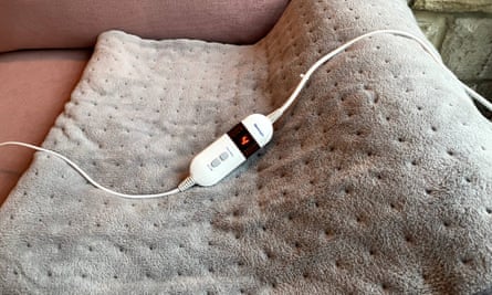 Silentnight Luxury Heated Throw