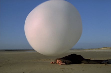 No 6 (Patrick McGoohan) and the blob in The Prisoner
