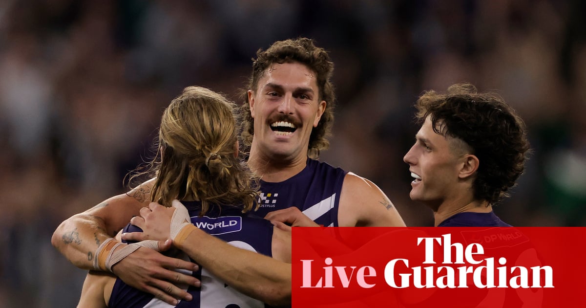 Fremantle Dockers v Geelong Cats: AFL semi-final – as it happened