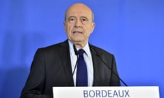 Alain Juppé speaking at a press conference in Bordeaux