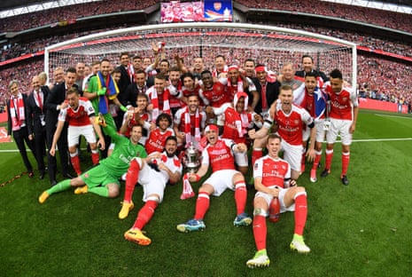 The Arsenal squad celebrate