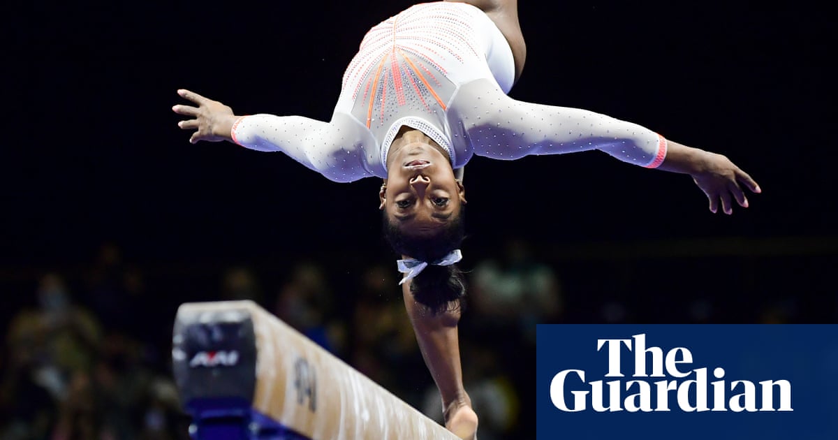 Simone Biles makes history with Yurchenko double pike vault at US Classic