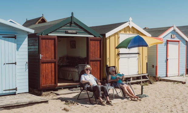 Pastel-shaded huts adorn many of the beaches.