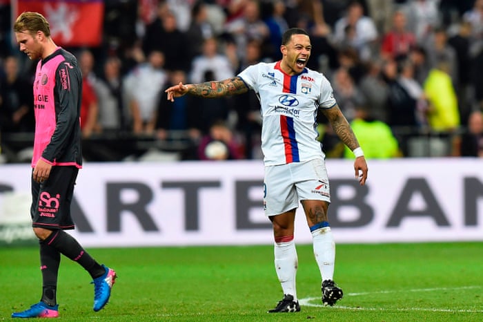 Memphis Depay Is Back In The Goals And Fuelling Lyon S Grand Ambitions Football The Guardian