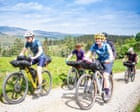 Un Tour di Ciclismo Scozzese per Scoprire la Bellezza della Natura con Comrie Croft Journeys