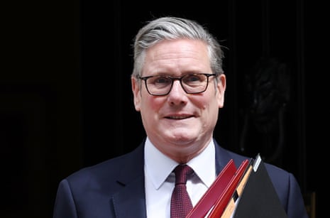 Keir Starmer leaving No 10 ahead of PMQs.