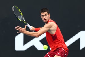 Carlos Alcaraz in action against Alejandro Tabilo of Chile.