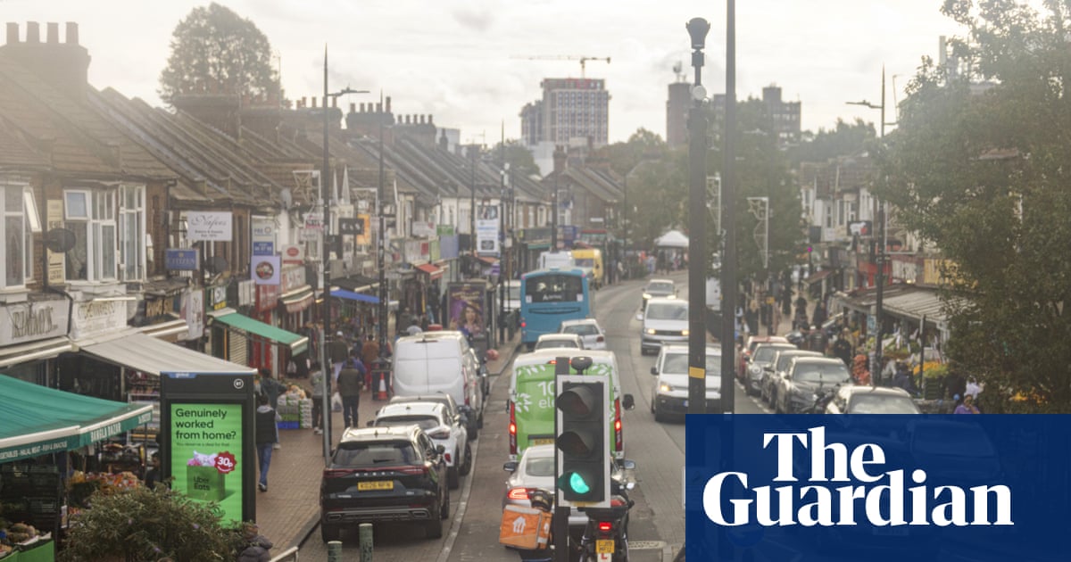 ‘I feel perfectly safe’: white Lutonians on the town’s supposed no-go zones
