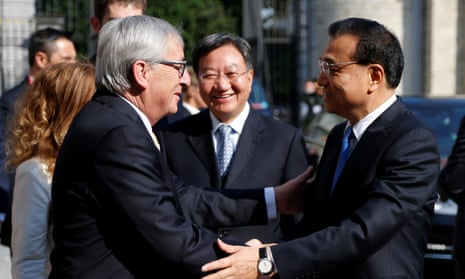 Chinese premier Li Keqiang (right) with European commission president Jean-Claude Juncker