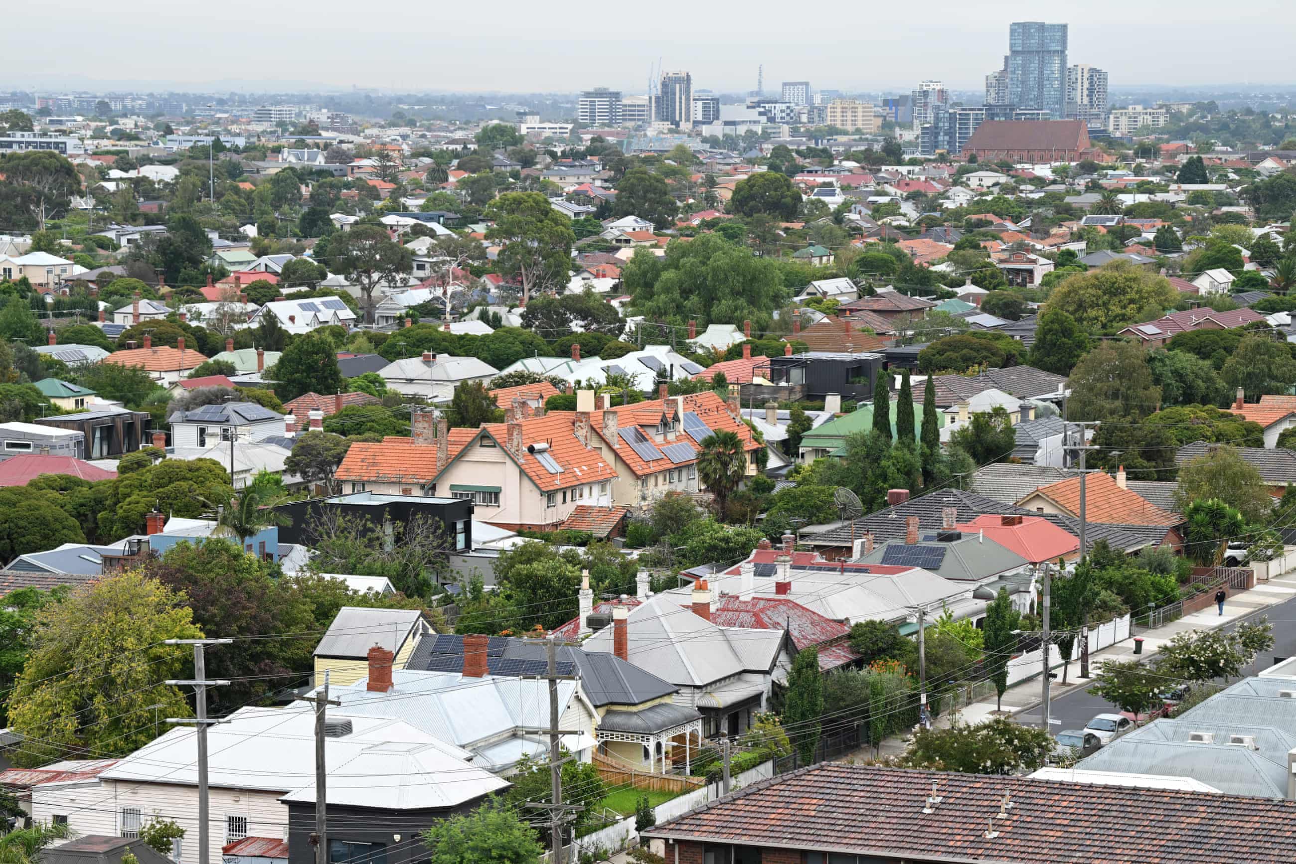 Falling prices lock borrowers out