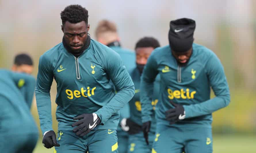 Uefa insists Spurs game is off despite angry complaints from Rennes | Soccer 1 Davinson Sánchez leads the way during Tottenham training on Wednesday.