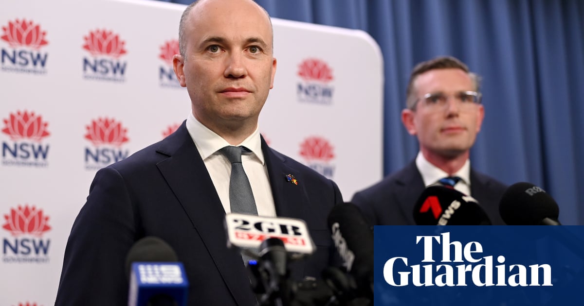 Treasury sounds warning over NSW credit rating ahead of big spending budget