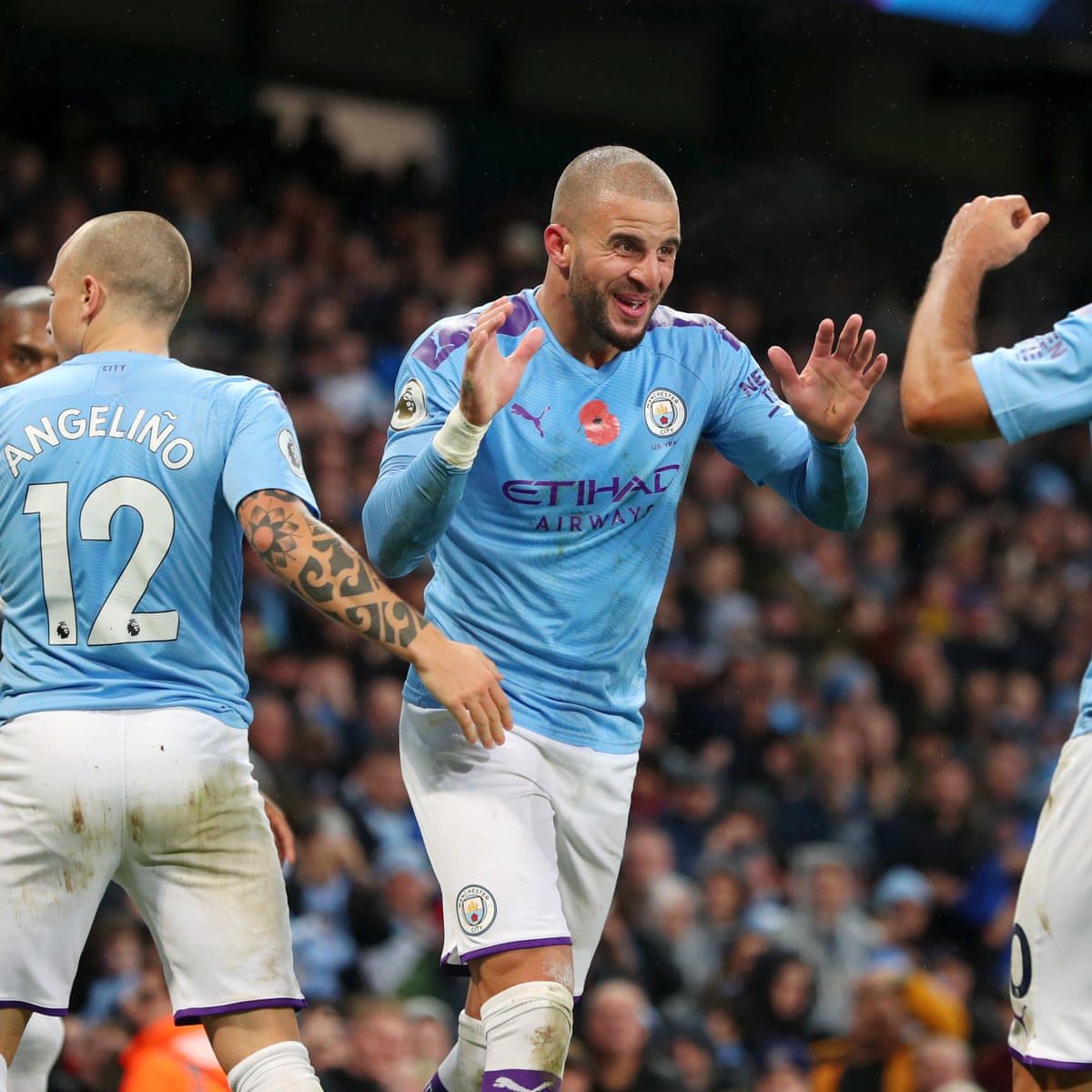 Manchester City S Sergio Aguero And Kyle Walker Sink Brave Southampton Premier League The Guardian