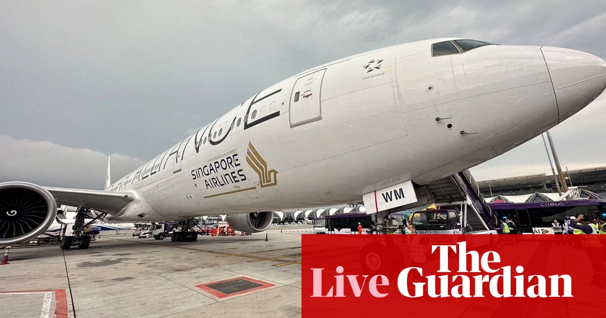 Singapore Airlines flight: one dead and more than 20 injured after severe turbulence – latest updates | Air transport Singapore Airlines flight: one dead and more than 20 injured after severe turbulence – latest updates | Air transport