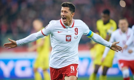 Poland qualify for World Cup after Lewandowski and Zielinski sink Sweden