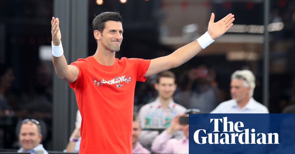 Djokovic pulls out before exhibition match then reappears for second set