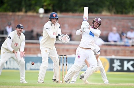 Hampshire v Yorkshire, Somerset v Essex, and more: county cricket day four – live