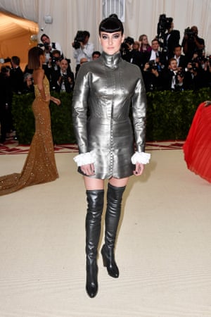 Actor Shailene Woodley’s Ralph Lauren silver tunic and thigh-high boots is part Joan of Arc, part cyber warrior.