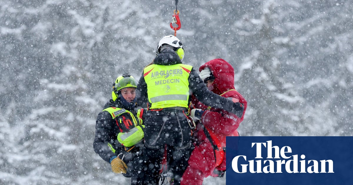 Lindsey Vonn misses final super-G before Winter Olympics after downhill crash