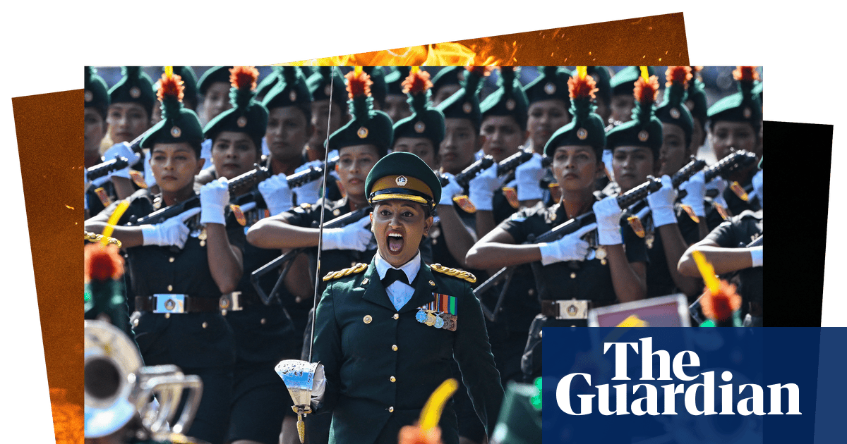 Dancing robots and a military parade: photos of the day