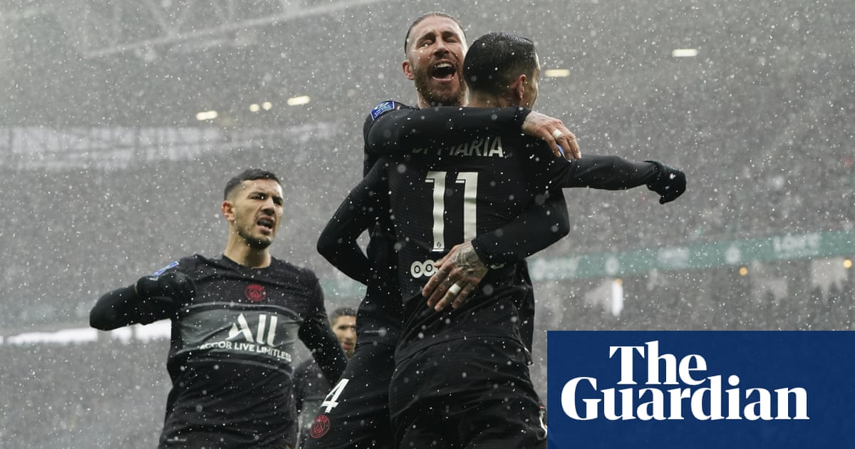 European roundup: Messi inspires PSG fightback, Sassuolo shock Milan