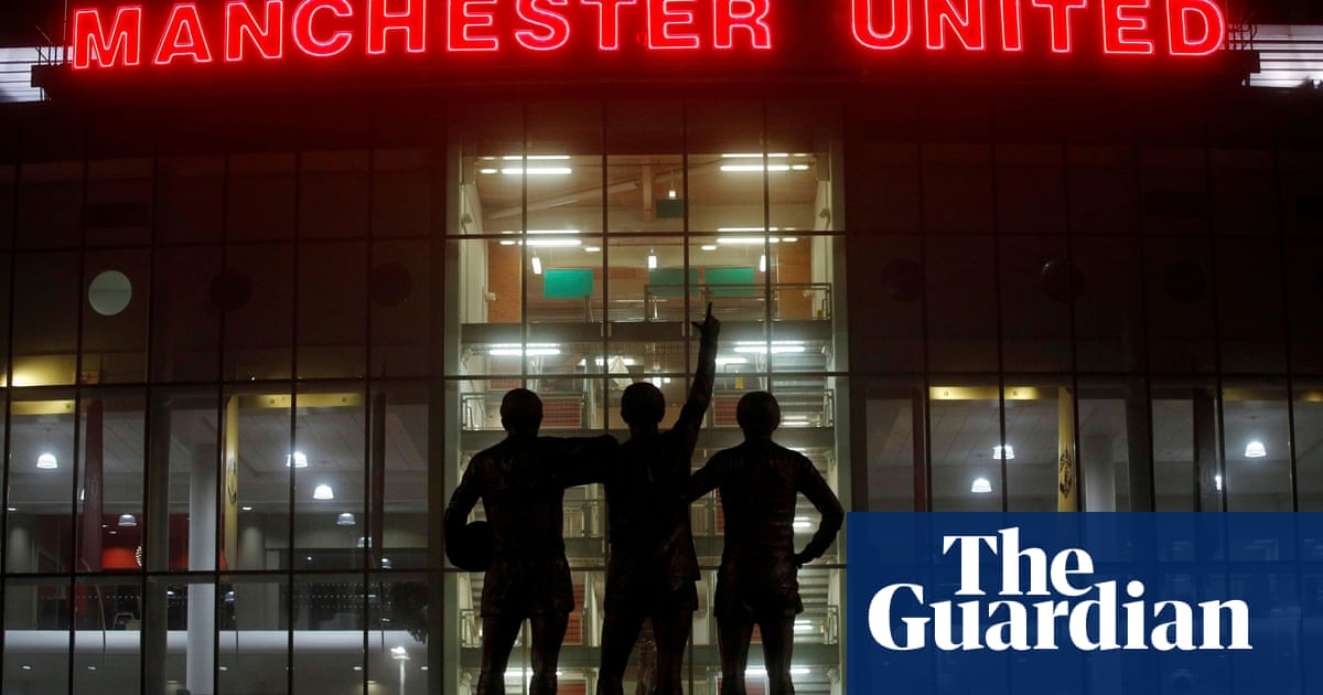 Manchester United warn of long-term economic effect of virus to clubs
