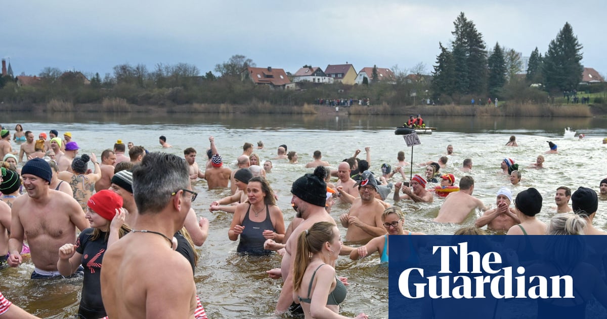 German swimming lake criticised for ban on non-German speakers