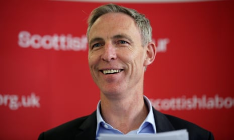 Jimmy Murphy - Người Giữ Lửa Sau Thảm Họa Munich Tinh Thần Vượt Qua Thử Thách Và Di Sản Bất Hủ Jimmy Murphy - Người Giữ Lửa Sau Thảm Họa Munich Tinh Thần Vượt Qua Thử Thách Và Di Sản Bất Hủ