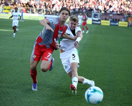 Cremonese’s Alessio Zerbin (left) and Sassuolo’s Josh Doig conflict for nan shot successful a thrilling lucifer connected Friday night.