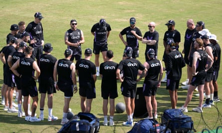 Brendon McCullum, the England coach, briefs his players in Multan