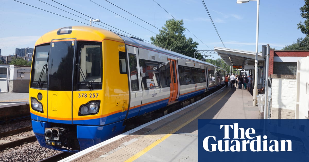 london commuters told to walk along track near live rail inquiry