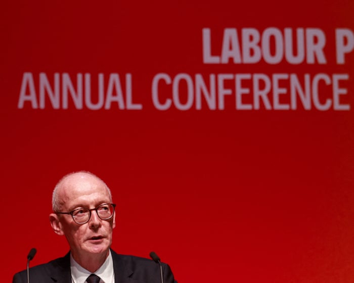 Changing UK benefits for young people a ‘moral crusade’, says minister