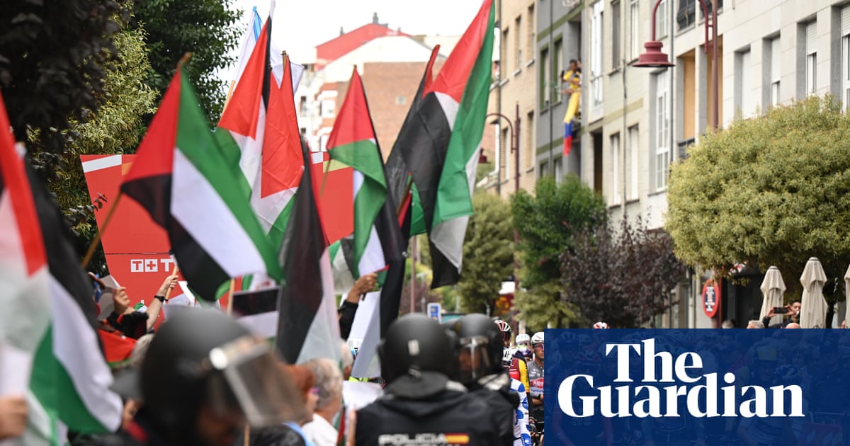 Riders threaten to quit Vuelta if more pro-Palestine protests disrupt race