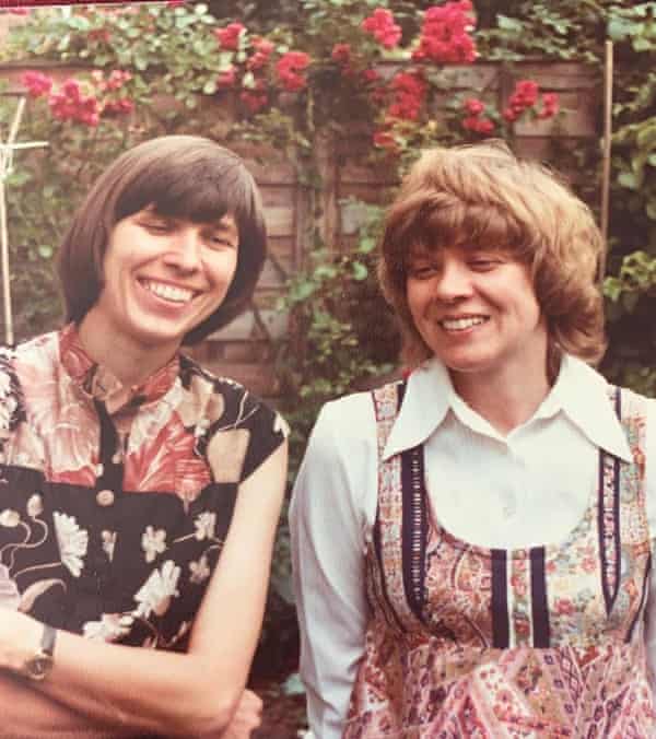 Ann Bruce, with her sister Jenny, left, in the 1960s.