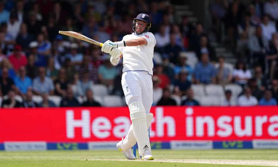 Brendon McCullum plans golf and adventure holiday for England players | England cricket team 2 Stuart Broad will be encouraged to add to the runs total rather than simply bat through to the close.