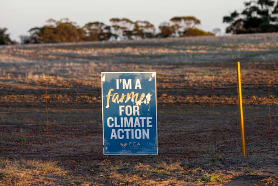 Un panneau d'action climatique à la ferme