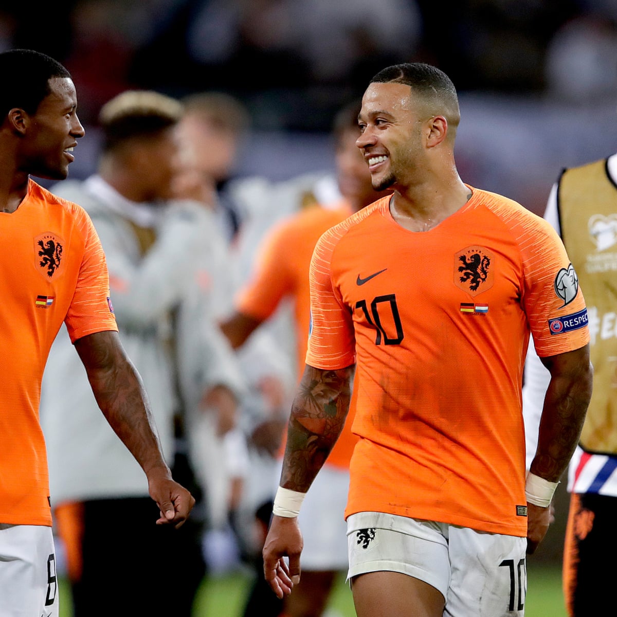 Football Transfer Rumours Wijnaldum And Depay To Join Barcelona Football The Guardian