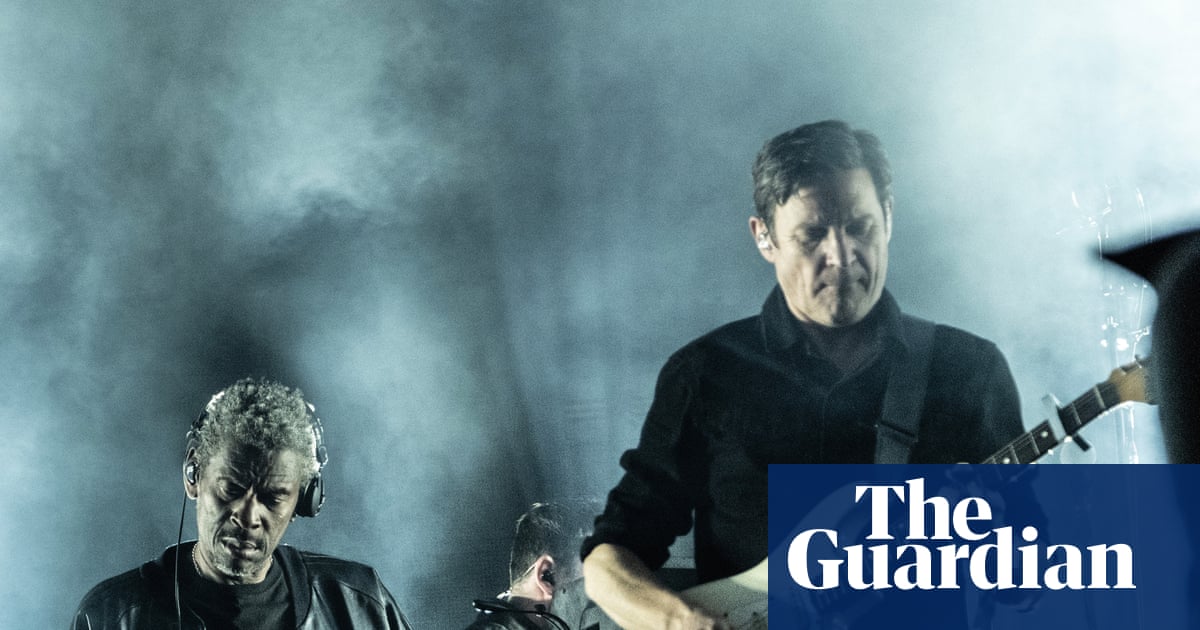 Massive Attack מוחקים את המוזיקה מספוטיפיי במחאה על השקעות ה-CEO ב-AI צבאי