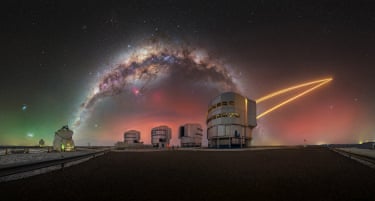 Sodium Milky Way captured at the Very Large Telescope (VLT) on Cerro Paranal, in Chile’s Atacama Desert, under exceptionally pure observing conditions where the boundary between Earth and sky feels almost seamless