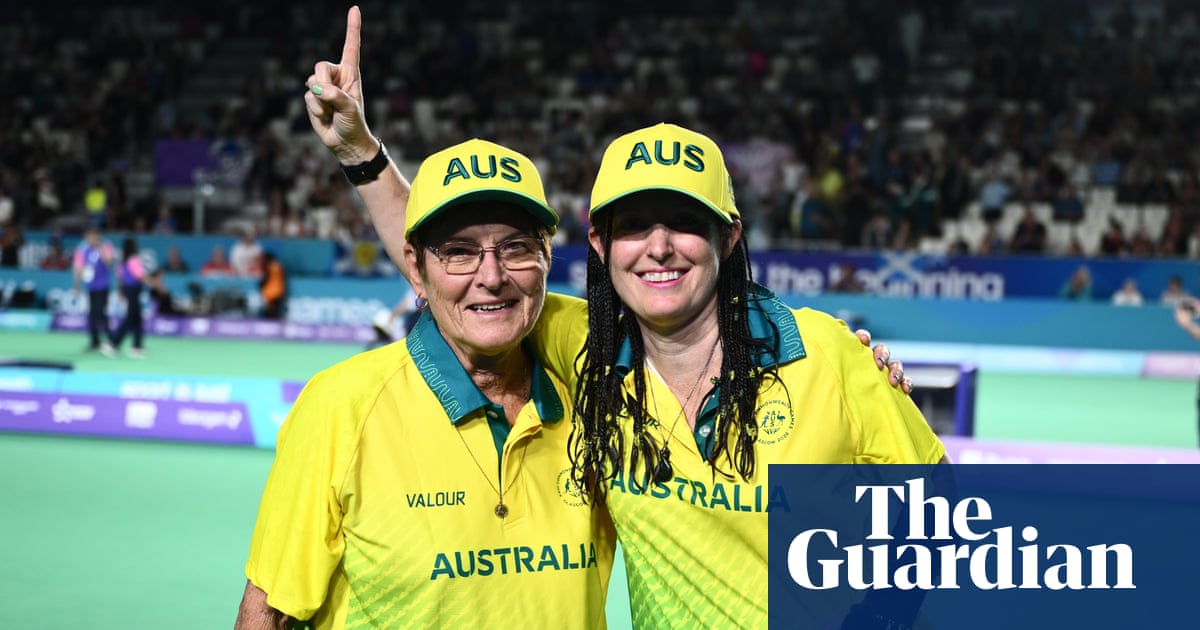 Australia’s Louise Hoskins, 76, wins historic Commonwealth Games gold medal