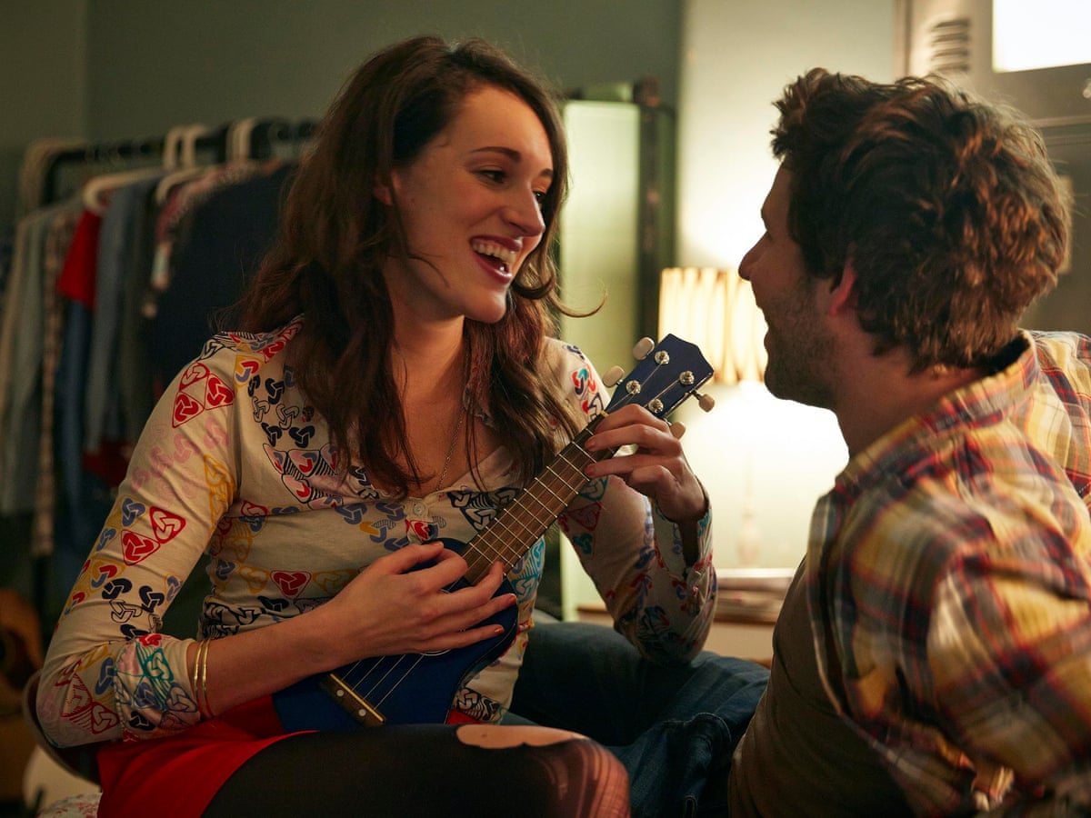 Crashing: Phoebe Waller-Bridge's first TV series feels like catching up with a fun friend | Television | The Guardian