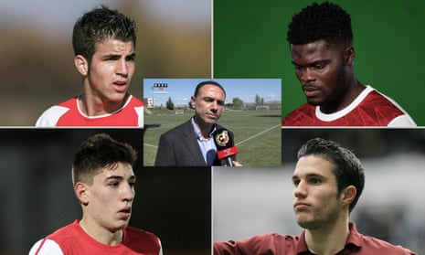 Francis Cagigao (centre) and some of the players he helped to bring to Arsenal: Cesc Fàbregas, Thomas Partey, Robin van Persie and Héctor Bellerín.