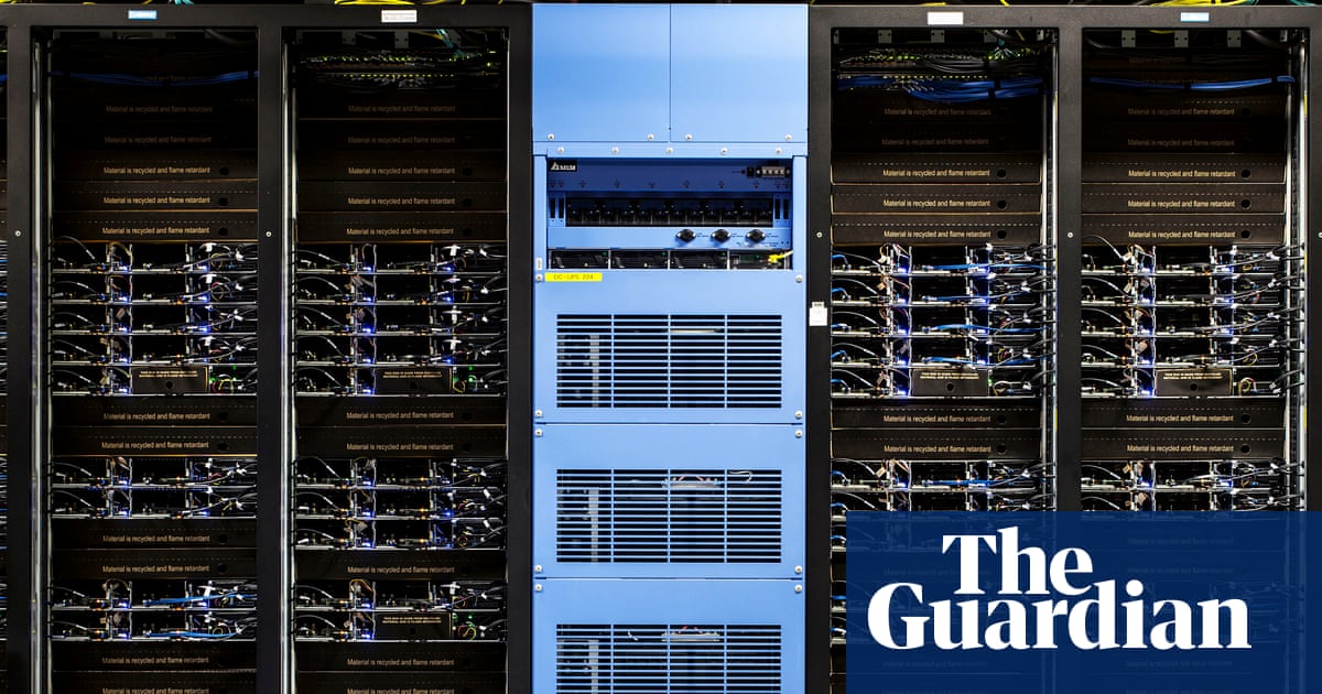 Australian economy crawls back into growth mode thanks to datacentre boom and household spending uptick