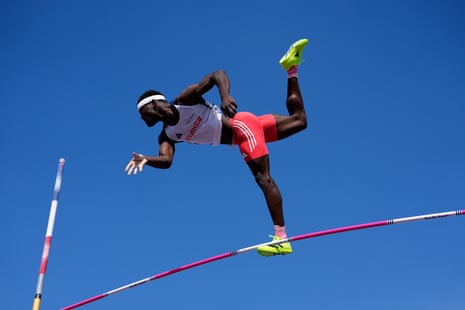 France's Makenson Gletty.