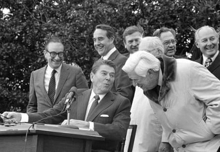 Alan Greenspan, left, attending President Ronald Reagan’s Social Security measure signing ceremonial connected nan South Lawn of nan White House, Washington, successful 1983.