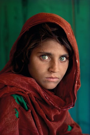 Sharbat Gula, 'Afghan Girl'. Peshawar, Pakistan, 1984