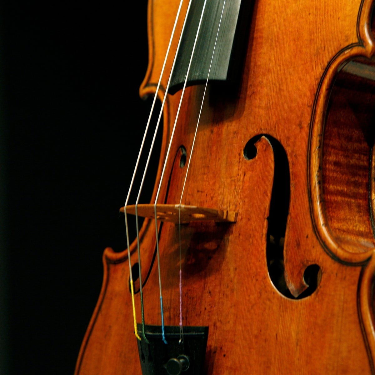 I like your tone: research suggests why older violins sound so ...