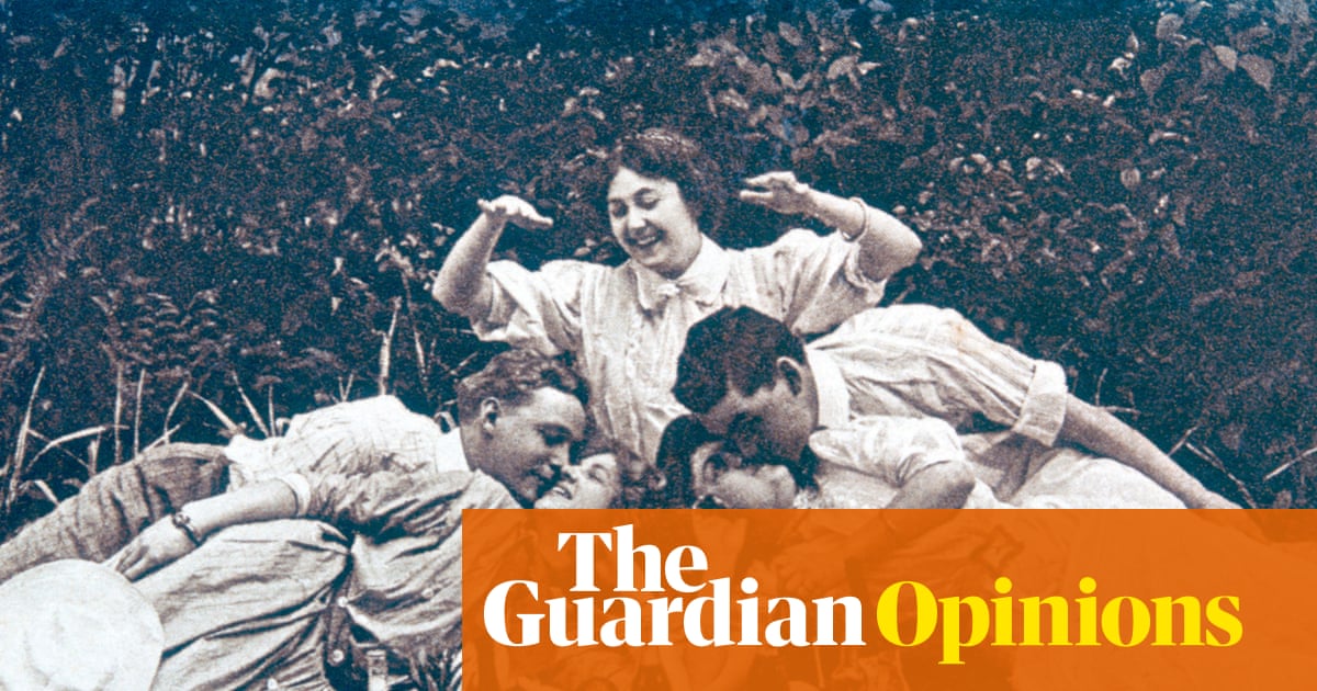 As a psychologist, I’ve seen that polyamory doesn’t fix relationships – it reveals them | Carly Dober